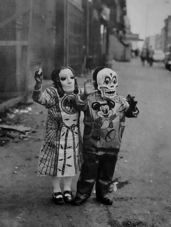 creepy vintage halloween costumes - atchuup (2)