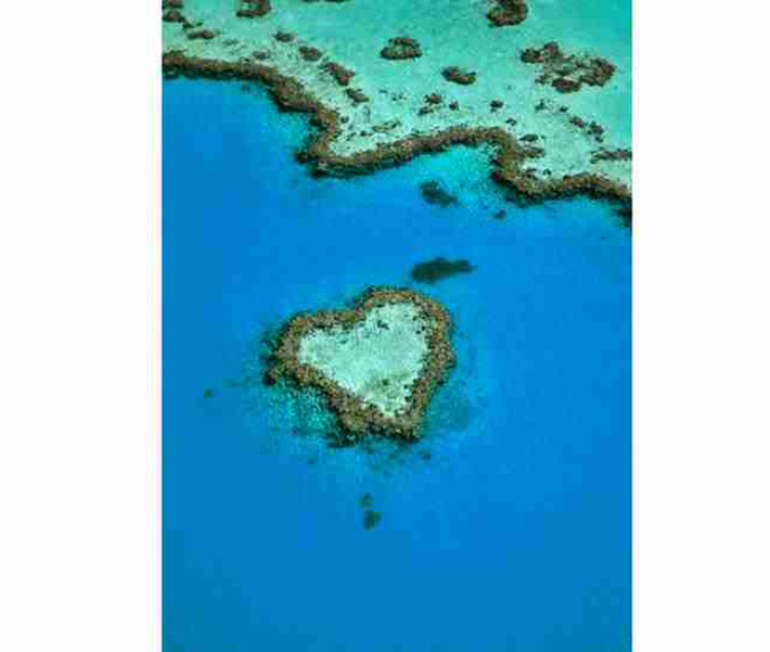 heart-shaped islands - heart reef australia