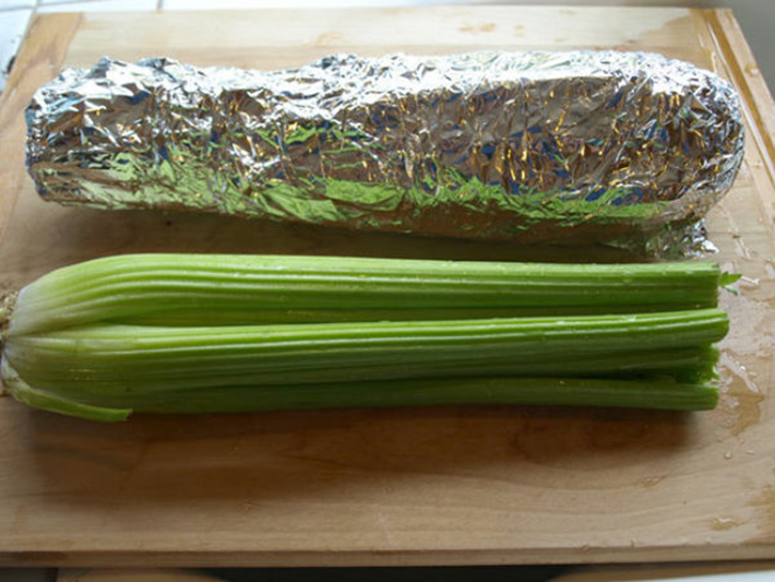 food hacks -  celery foil