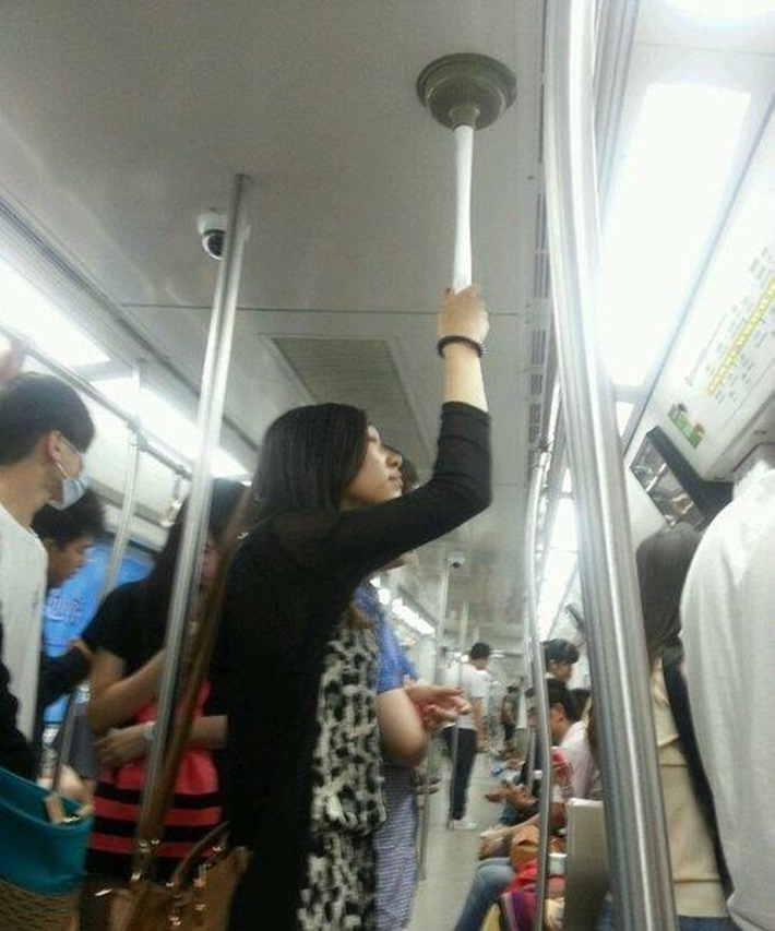 weird subway photo 6