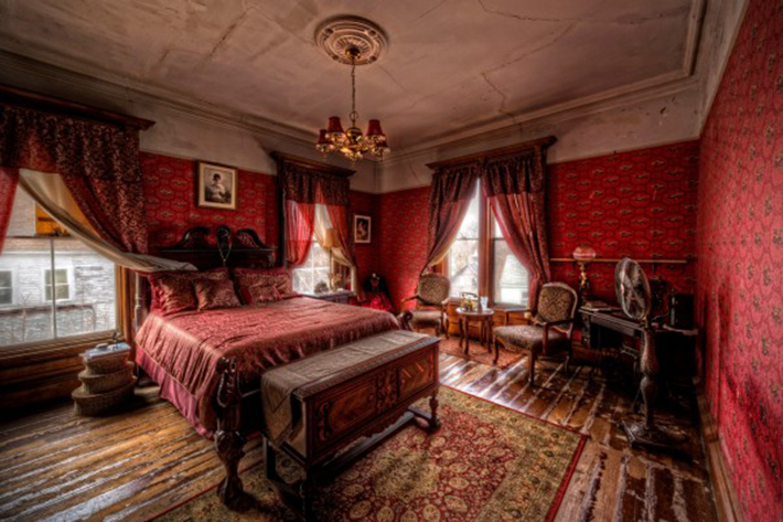 1875 haunted victorian mansion 4