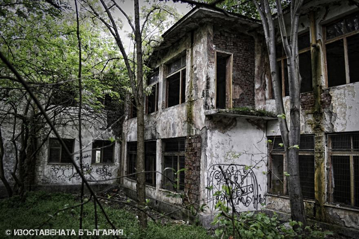 abandoned bulgaria 16