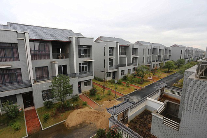 Village Rebuilt To Give Mansions To Residents By Millionaire