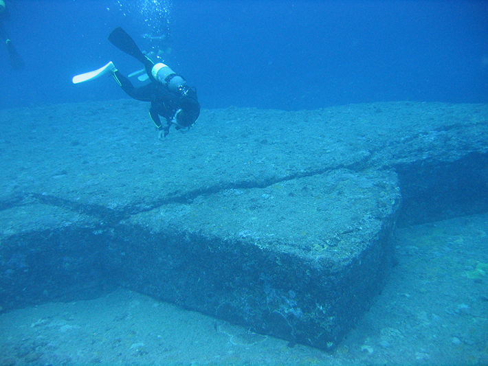 yonaguni monument, japan 2