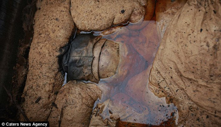700-year-old mummy - China - 3