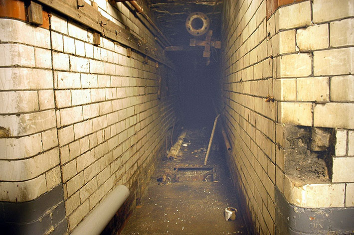 manchester underground tunnels - 10