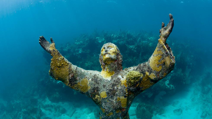 underwater sculpture 1
