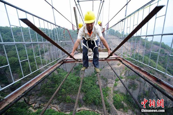 glass suspension bridge - china 5