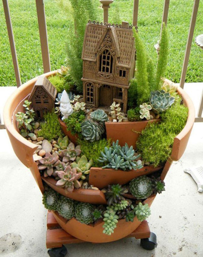 broken pot mini garden 13